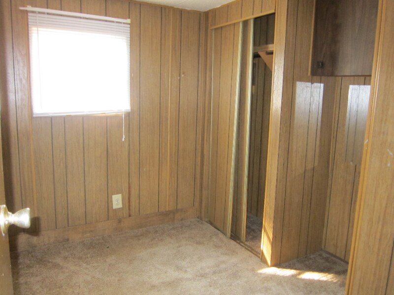 Building Photo - 413 Miller St
