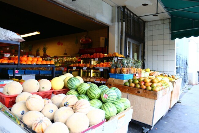 Building Photo - 306-308 Church St.