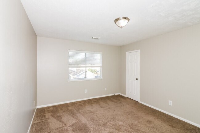 Building Photo - 5618 Imperial Grove Dr