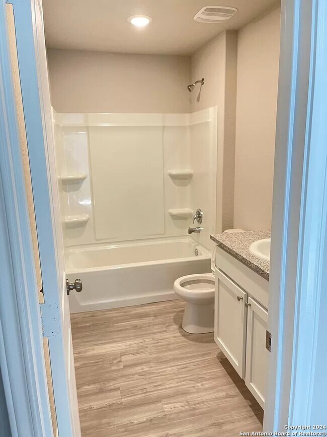Building Photo - 10538 Varmus Dr