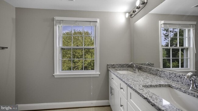 Building Photo - 9705 Eclipse Pl