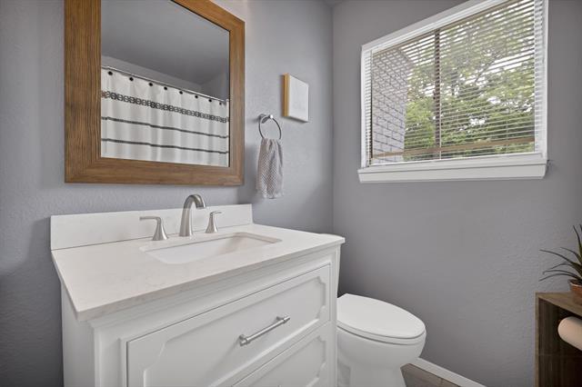 Building Photo - 1429 W Water St