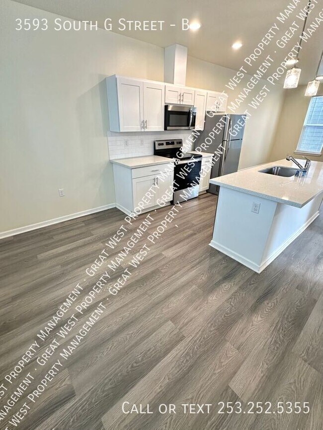 Building Photo - 3593 S G St