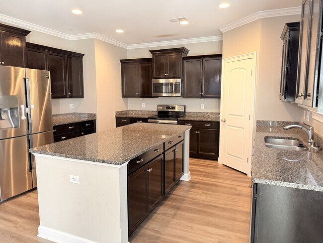 Building Photo - 29873 Copper Run Dr