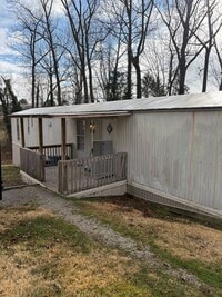 Building Photo - 2 Bedroom 1 Bath Mobile Home