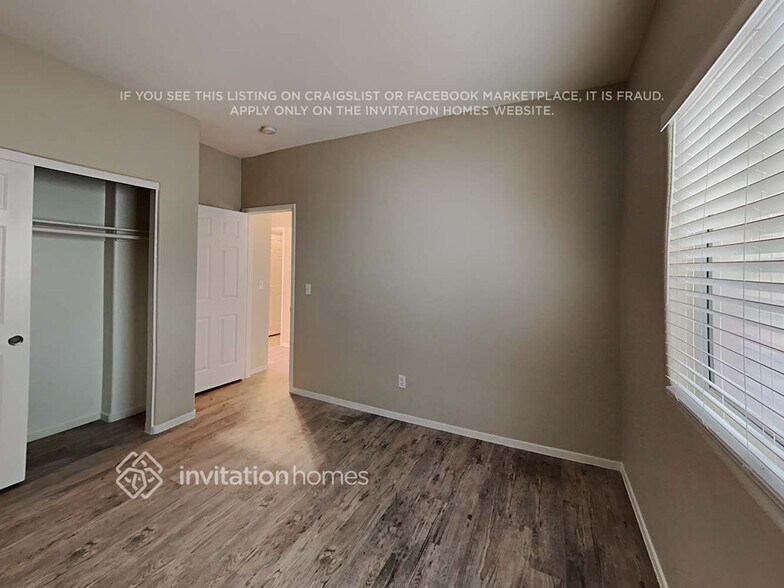 Building Photo - 9112 Canyon Magic Ave