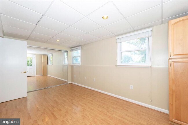 Building Photo - 11584 Liberty Oak Dr