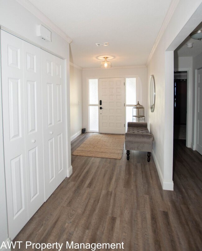 Building Photo - Long Term, Fully Furnished Rental in the Heart of Palm Coast