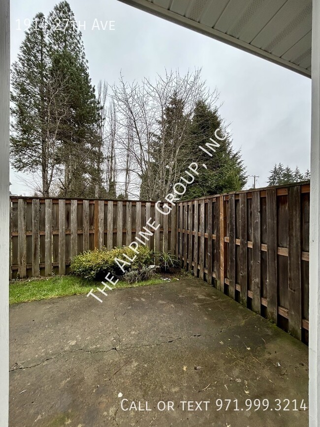 Building Photo - Townhome in Forest Grove