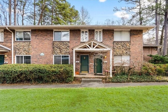 Primary Photo - 2412 Peachwood Cir NE