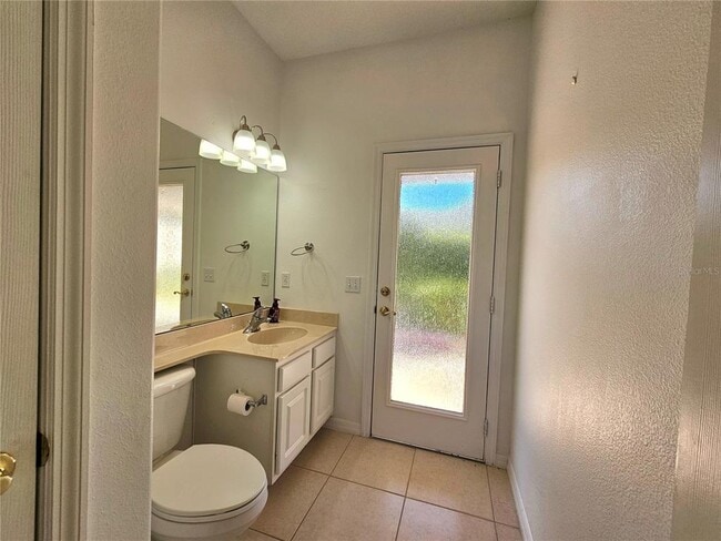 Building Photo - 2307 Messenger Cir