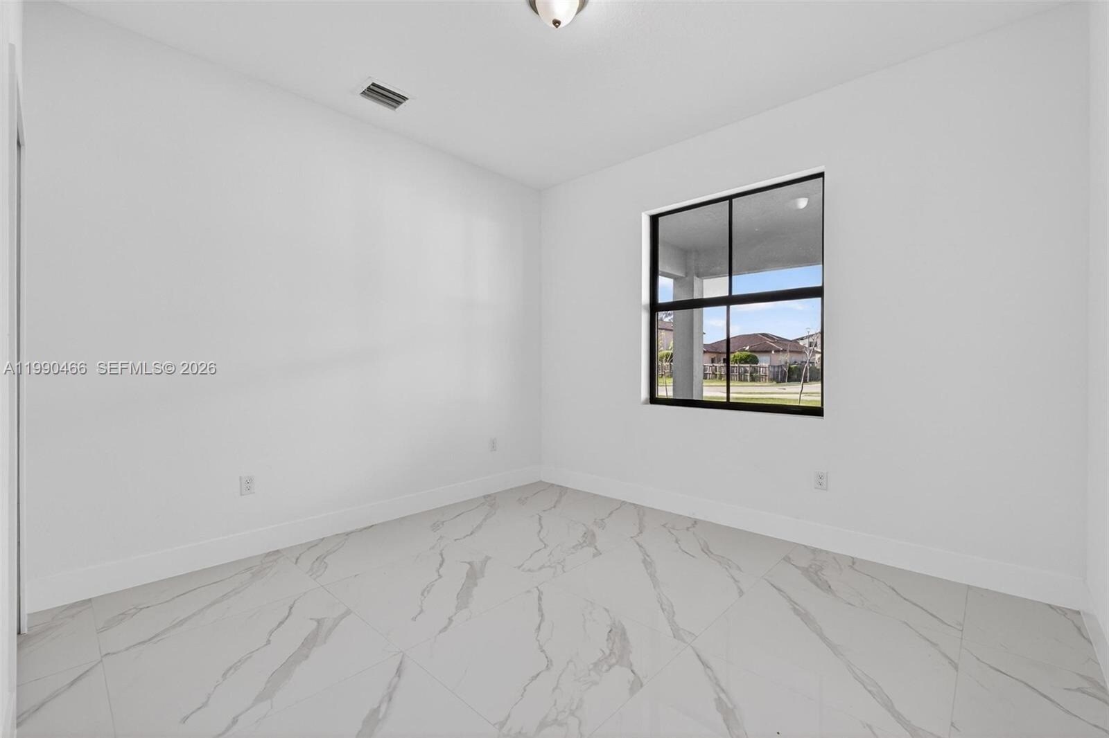 Building Photo - 15441 SW 20th Ln