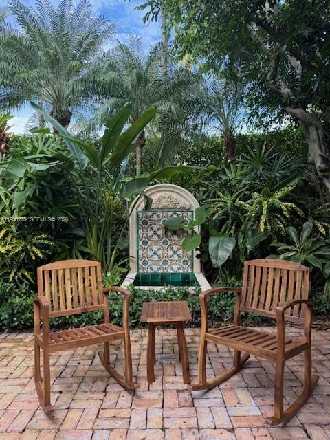 Building Photo - 226 Chilean Ave