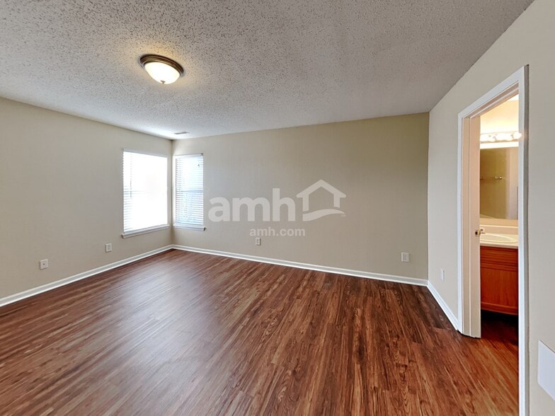 Building Photo - 4708 Whitview Ln