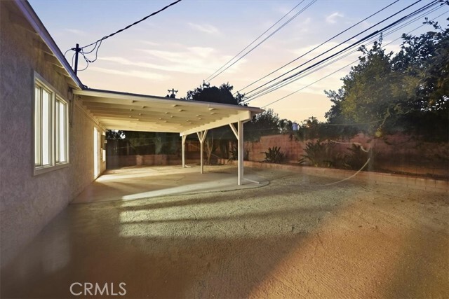 Building Photo - 17751 Blythe St