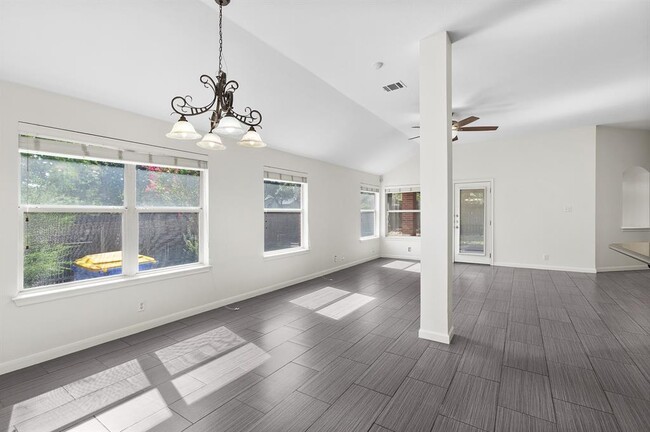 Building Photo - 1201 Springbrook Rd