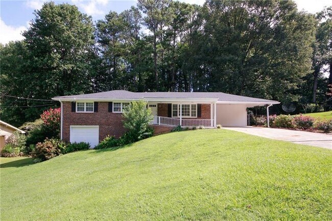 Building Photo - 840 Howard Ct SW