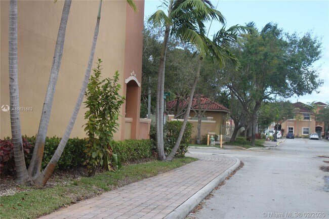 Building Photo - 2151 Siena Terrace