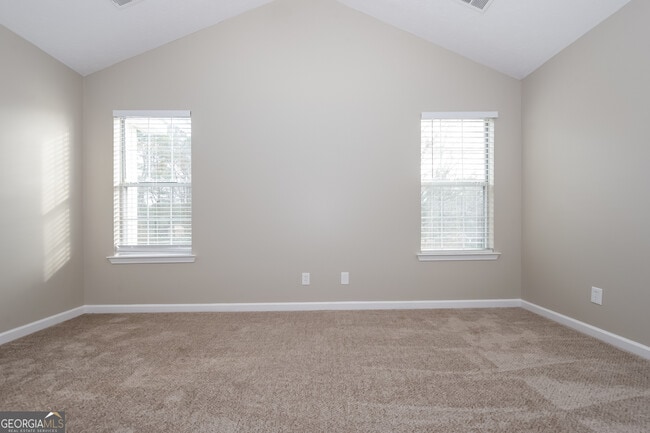Building Photo - 6584 Planters Ct