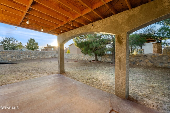 Building Photo - 3329 Tierra Sara Ln