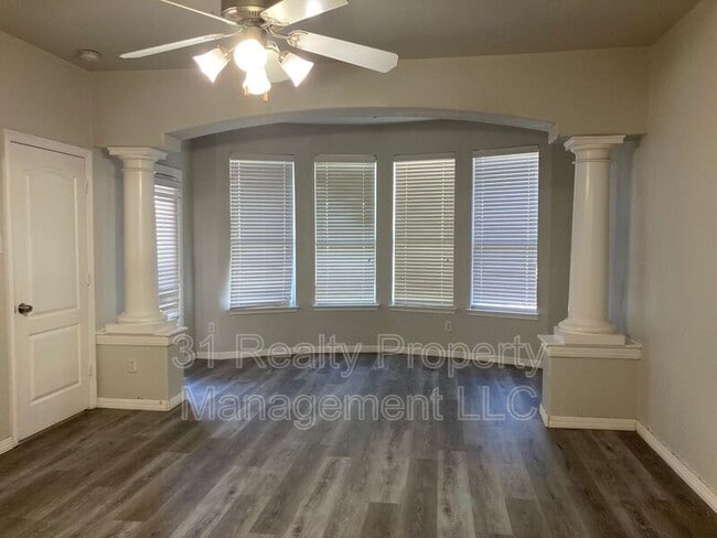 Building Photo - 2744 Ferdinand