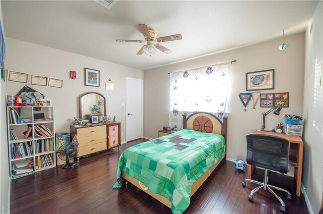 Building Photo - 1218 Gazania Dr