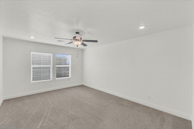 Building Photo - MODERN 3-BEDROOM TOWNHOME IN DESERT COLOR ...