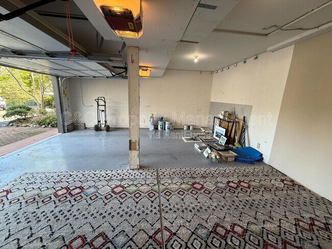 Building Photo - 63 S Branciforte Ave