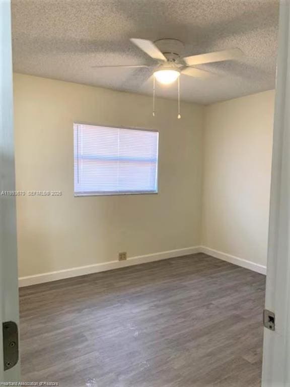 Building Photo - 425 Las Palmas Cir