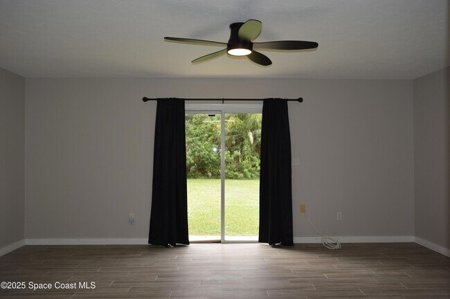 Building Photo - 1234 Randy Ave SE