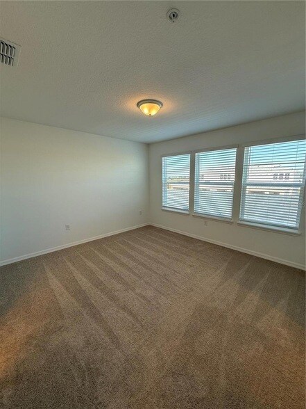 Building Photo - 4625 Orchard View Aly