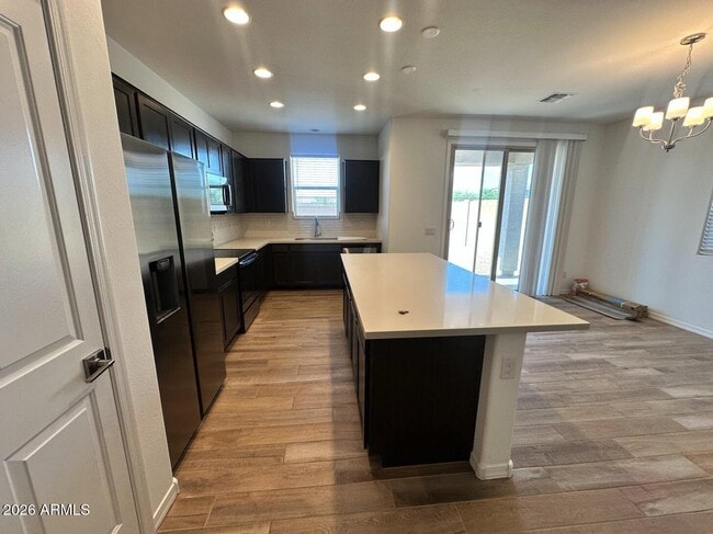 Building Photo - 14360 W Alameda Rd