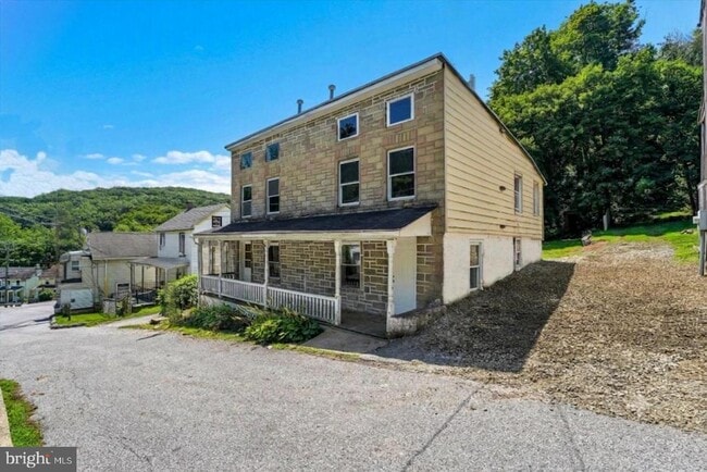 Building Photo - 58 Irish Ln