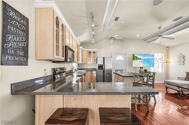 Building Photo - 135 Delmar Ave