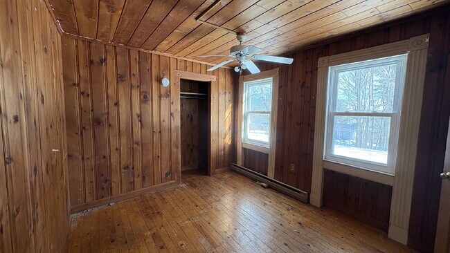 Building Photo - Spacious 1 Bed, 1 Bath Duplex Apartment – Berwick, ME – $1,299/month