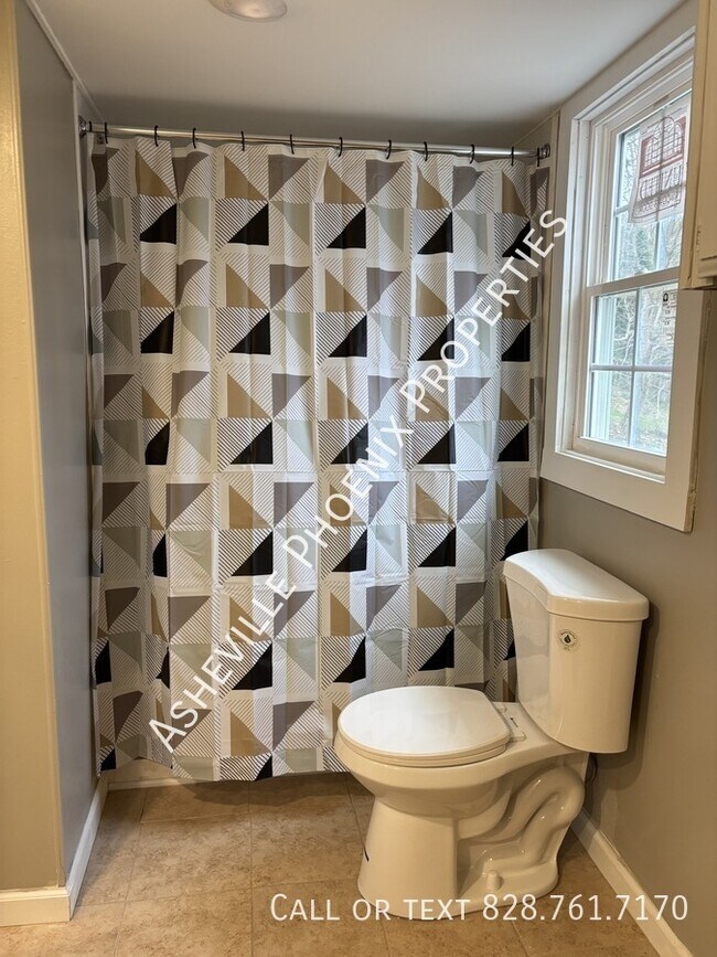 Building Photo - 29 Linda Vista Dr