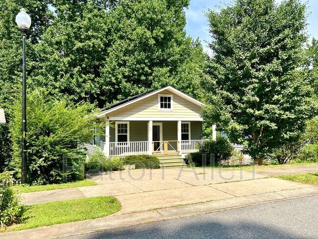 Building Photo - 130 Warren Haynes Dr