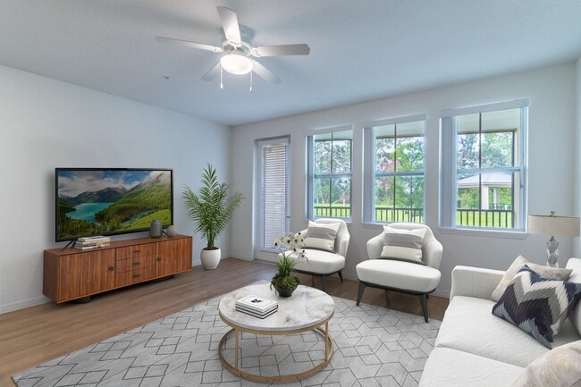 Building Photo - Saunders Lakefront Living