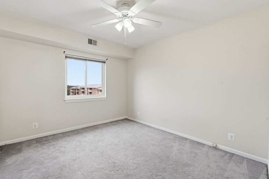 Building Photo - 6230 Edsall Rd