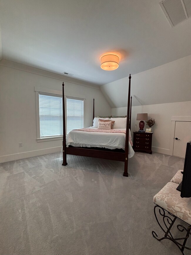 Building Photo - Home in Brookberry Farms community