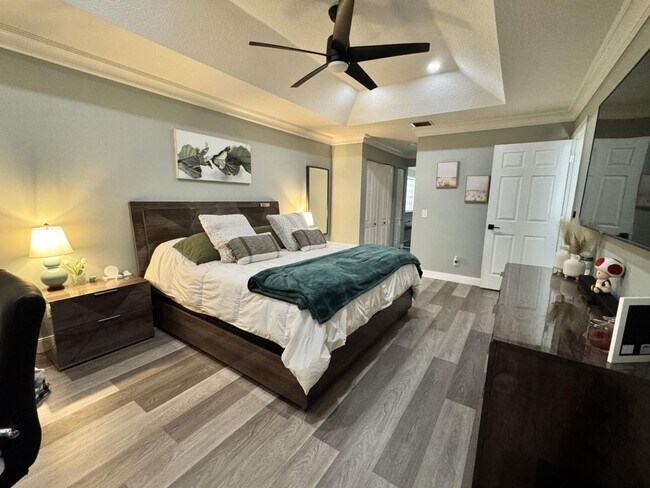 Building Photo - 18038 Rhumba Way