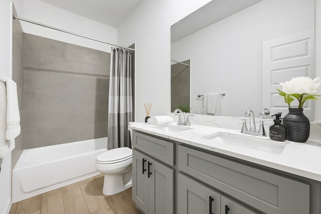 Building Photo - 8043 Cypress Bonsai Dr