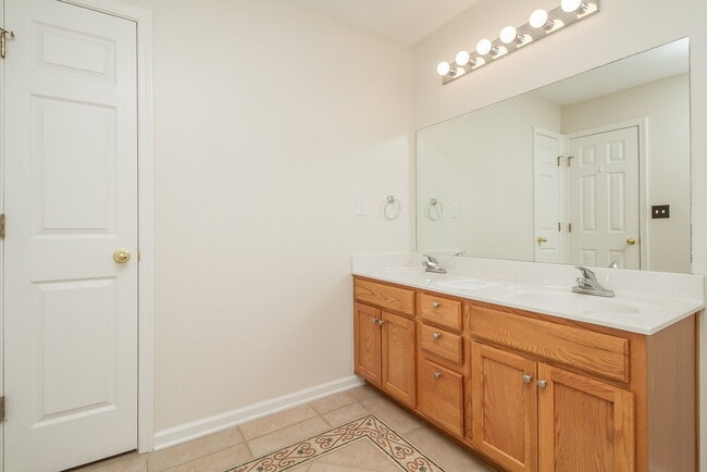 Building Photo - 1419 Weston Ln