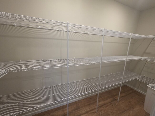 Building Photo - Beautiful Updated Home