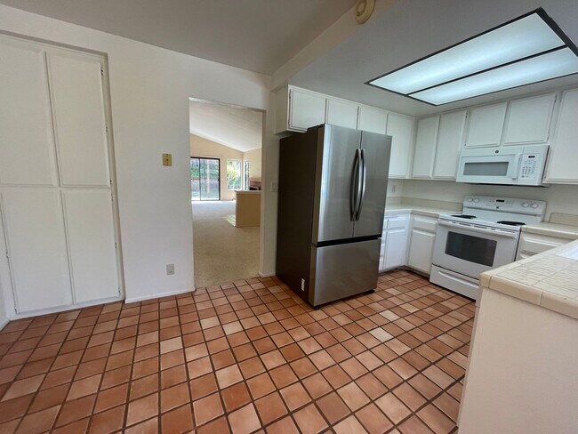 Building Photo - High Country West/Rancho Bernardo, Patio Home.  2/2, 1230 sq. ft..