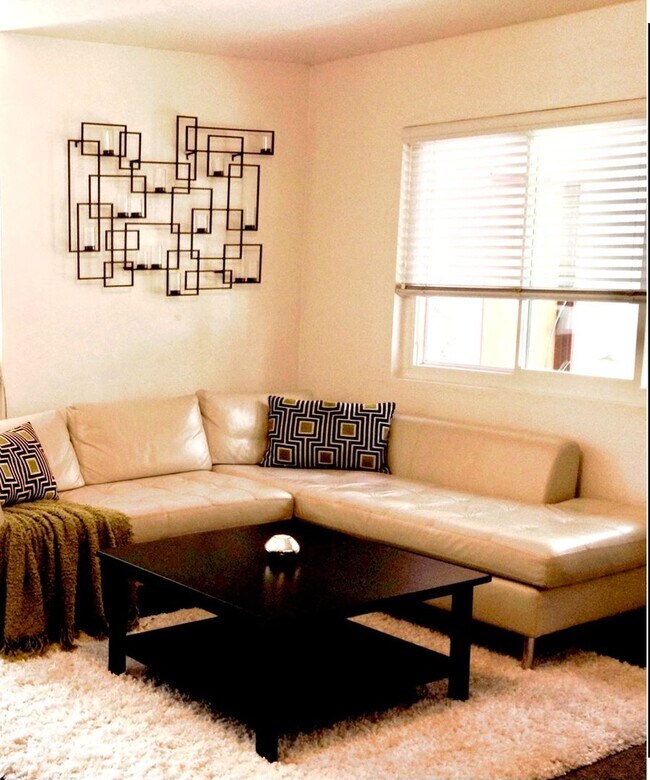 Building Photo - 2238 Manchester Ave