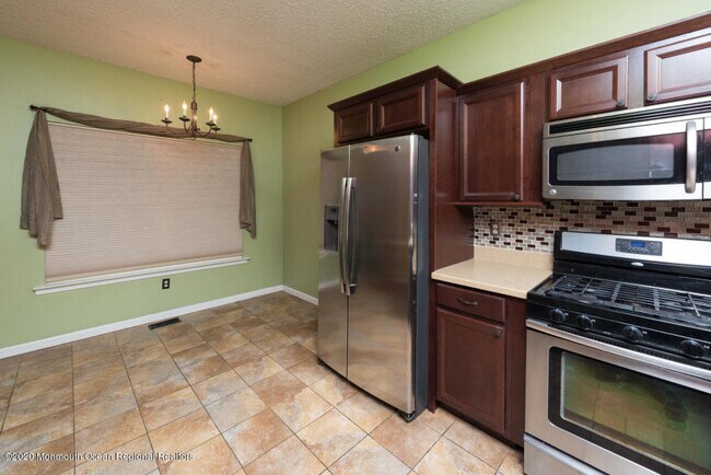 Building Photo - 3904 Plowmans Ct