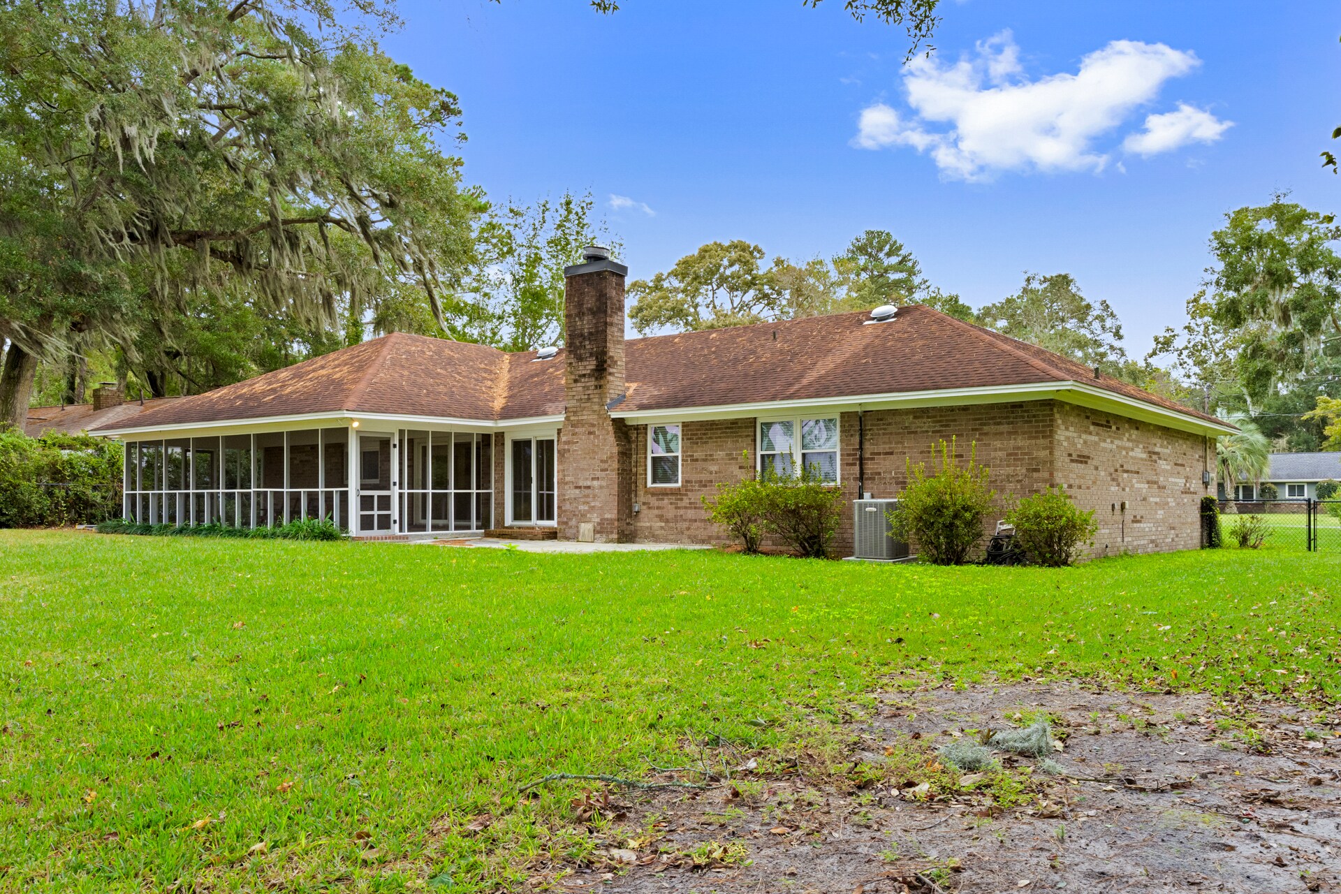 Building Photo - 1529 Whitfield Park Cir