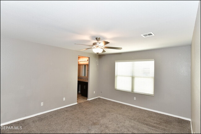 Building Photo - 14901 Tierra Isaiah Ave