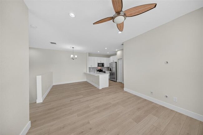 Building Photo - 3095 Grandiflora Dr